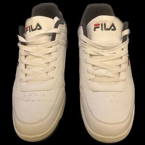 Fila Sneakers Leather Men's White, Navy, & Red Colorway Size 11